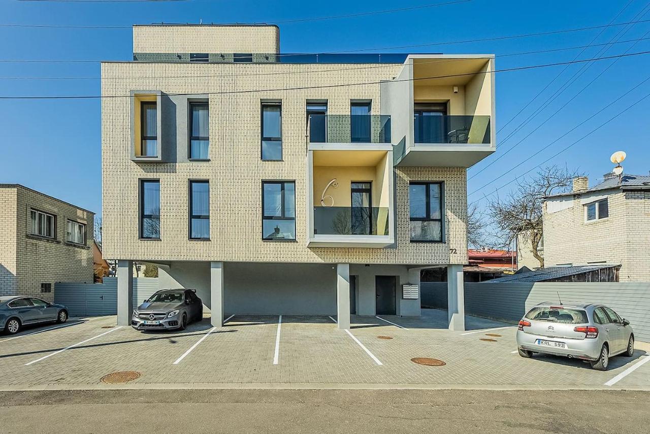 Lovely Apartment With Private Terrace By Urban Rent Kaunas Exteriör bild